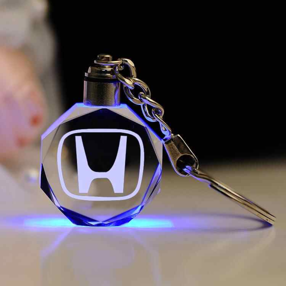 Chaveiro com logotipo automotivo em 3D em cristal