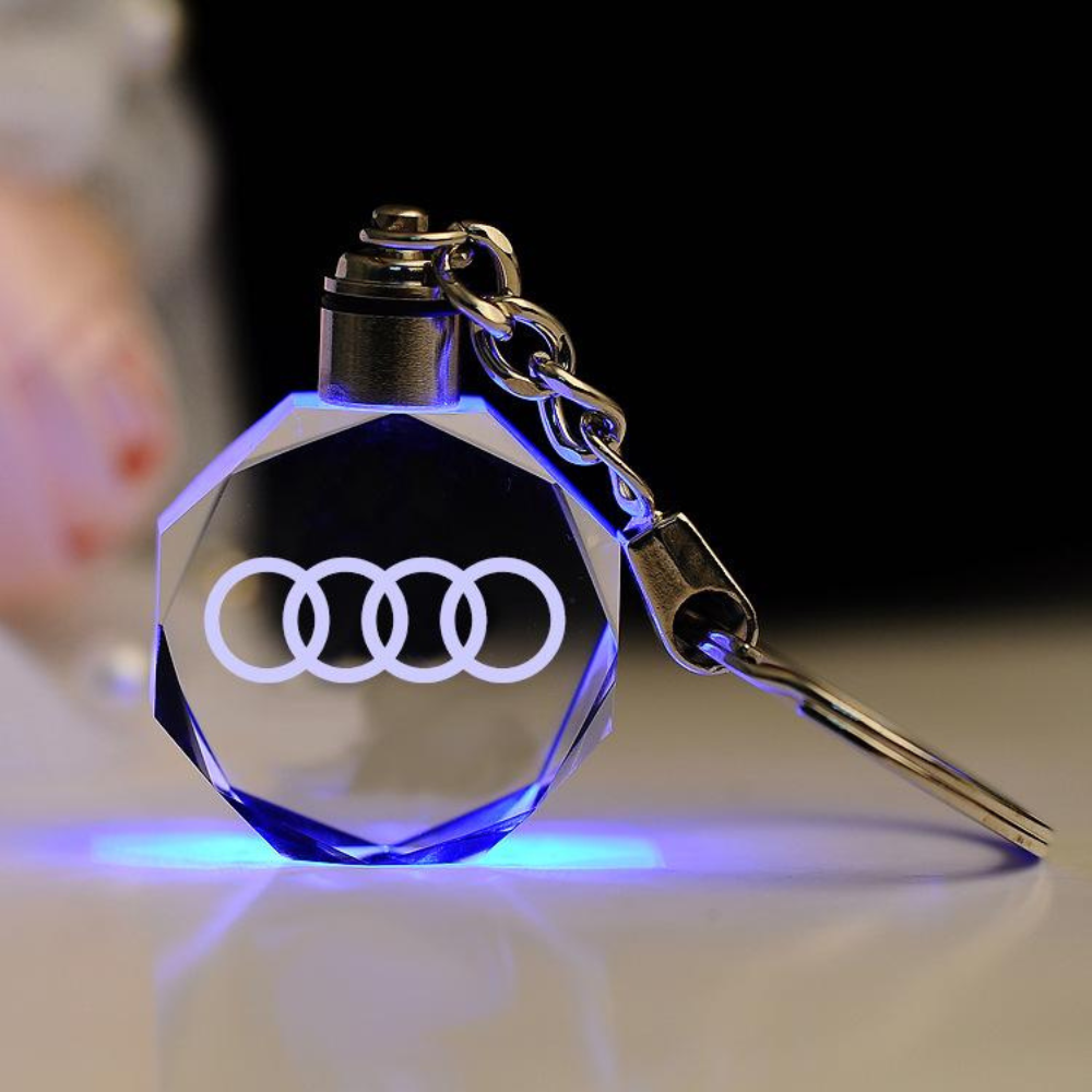Chaveiro com logotipo automotivo em 3D em cristal
